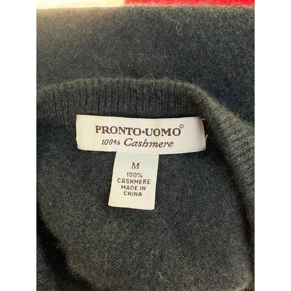Pronto-Uomo v-neck knitted gray cashmere sweater